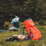 Narančasti vodonepropusni ruksak za višednevne ture i vodene sportove – Zulupack® Nomad 35L IP67